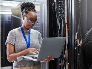 woman-working-on-laptop