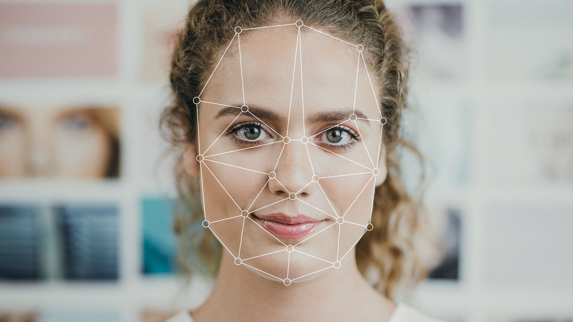 beda face detection dan face recognition