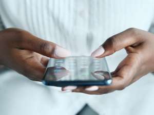 woman-using-phone-apps