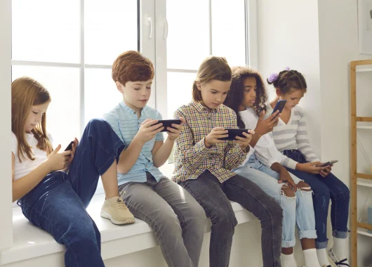 uk-considers-social-media-ban-under-16