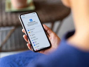 How to Remove a Hacker From Your Phone in 7 Easy Steps