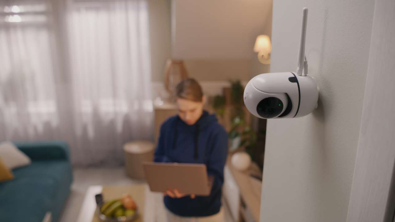 are-there-privacy-risks-of-having-home-cameras