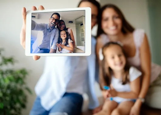 ¿Deberían los padres publicar fotos de sus hijos?