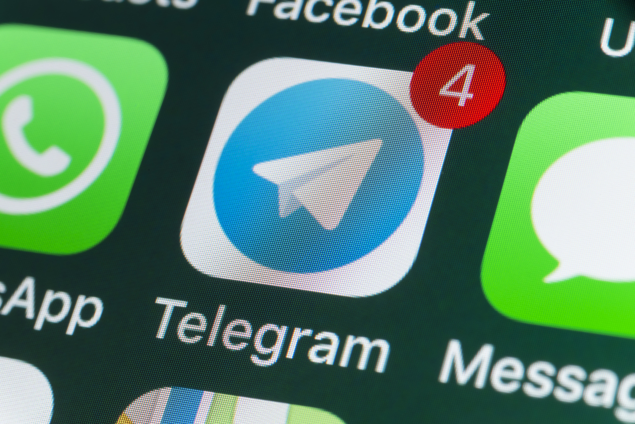 Detectado un bot que creaba deepfakes pornográficos en Telegram