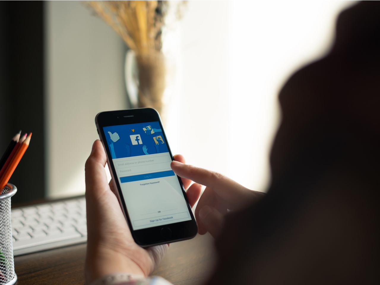 Parmi Ces Messages Lequel Est Malveillant Comment se protéger des virus sur Facebook ? - Panda Security