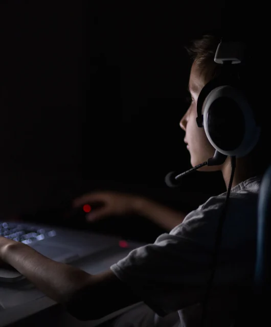 jeux-en-ligne-comprendre-les-risques-pour-mieux-proteger-vos-enfants