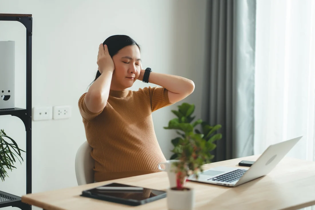 le-bruit-numerique-une-menace-silencieuse-pour-notre-bien-etre-et-notre-productivite
