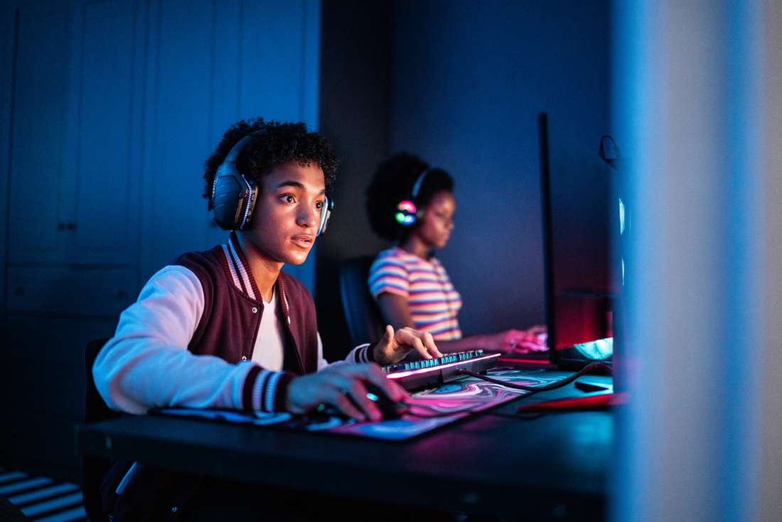 les-dangers-du-live-streaming-chez-les-enfants-et-les-jeunes-ce-que-parents-educateurs