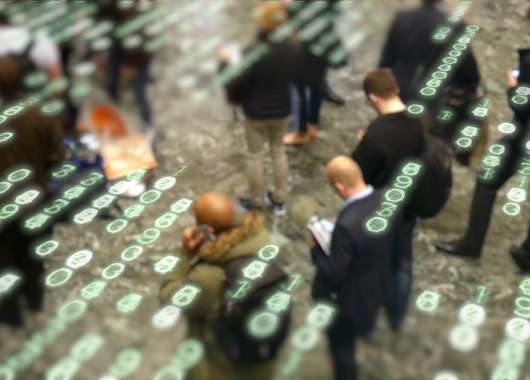 il-telefono-ci-ascolta-sfatiamo-questo-mito