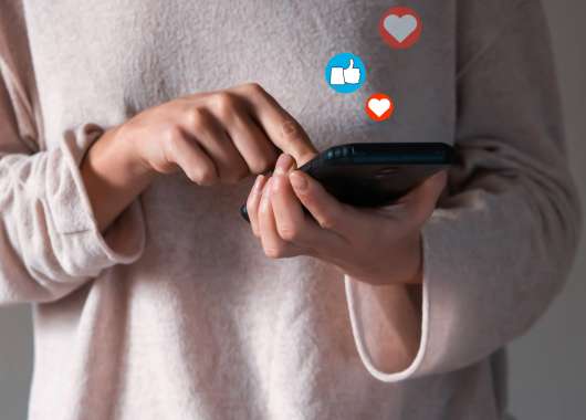 svg-infette-cosi-i-siti-per-adulti-generano-like-su-facebook