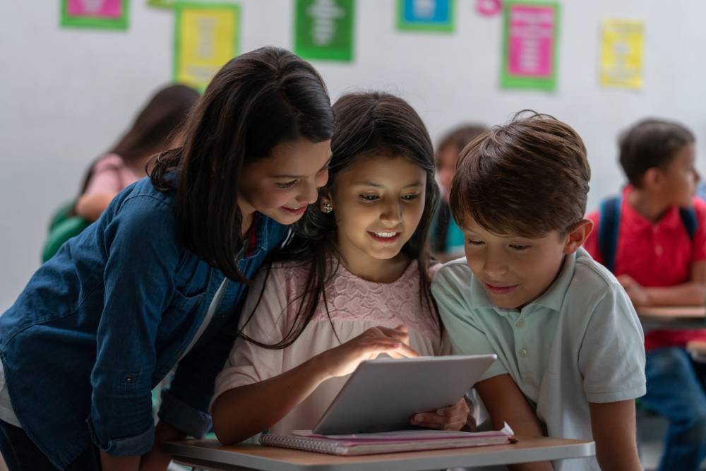 preadolescenti-online-scuole-medie